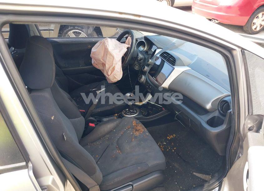 Photo 5 of 2009 Honda Fit SPORT (VIN JHMGE874X9S005374)