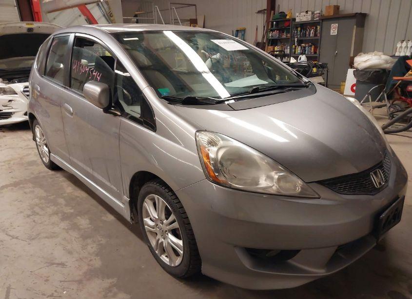 2009 Honda Fit SPORT (VIN JHMGE874X9S024121) main photo