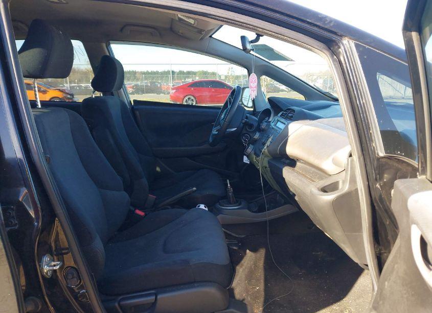 Photo 5 of 2009 Honda Fit SPORT (VIN JHMGE874X9S040917)