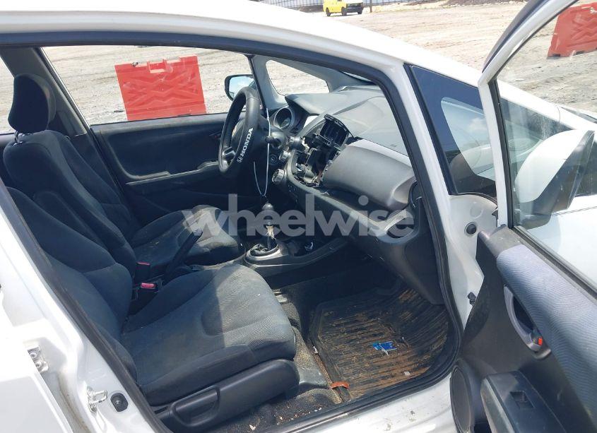 Photo 5 of 2009 Honda Fit SPORT (VIN JHMGE874X9S056745)