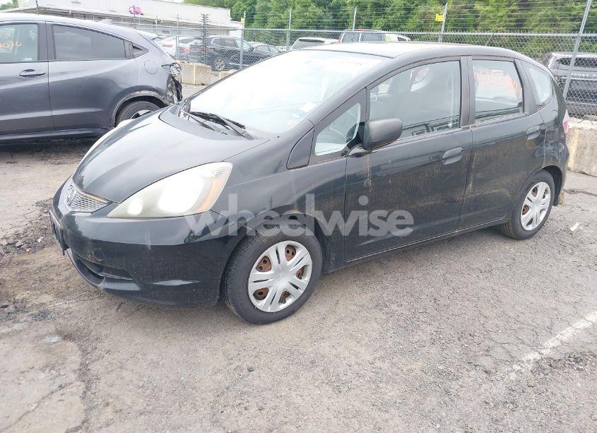 Photo 2 of 2009 Honda Fit (VIN JHMGE88269S073491)