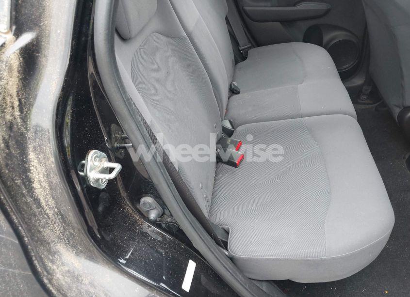 Photo 8 of 2009 Honda Fit (VIN JHMGE88269S073491)