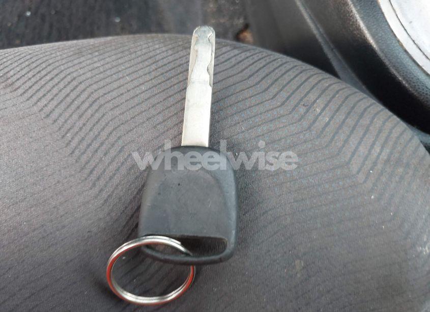 Photo 11 of 2009 Honda Fit (VIN JHMGE882X9S053356)