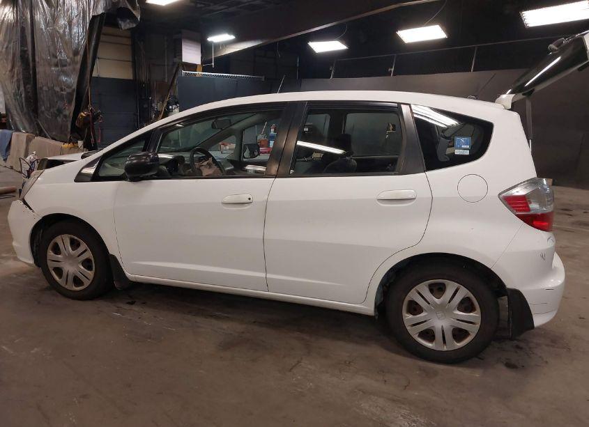 Photo 3 of 2009 Honda Fit (VIN JHMGE882X9S069864)