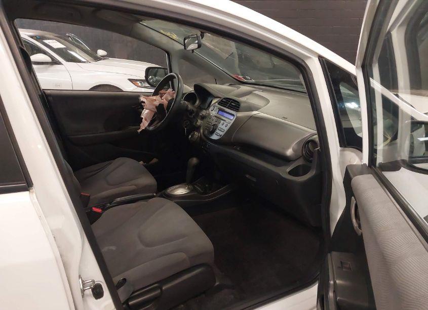 Photo 5 of 2009 Honda Fit (VIN JHMGE882X9S069864)