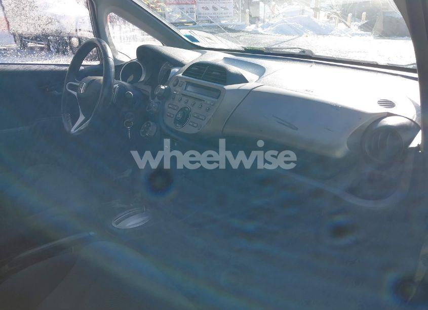 Photo 5 of 2009 Honda Fit SPORT (VIN JHMGE88409S048202)