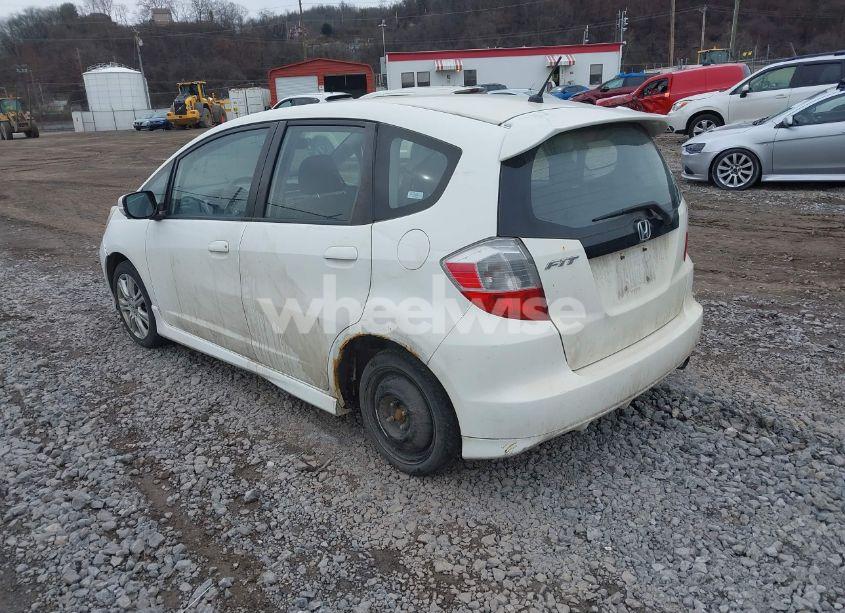 Photo 3 of 2009 Honda Fit SPORT (VIN JHMGE88449S072972)