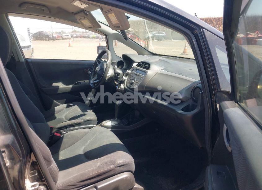 Photo 5 of 2009 Honda Fit SPORT (VIN JHMGE88459S002574)