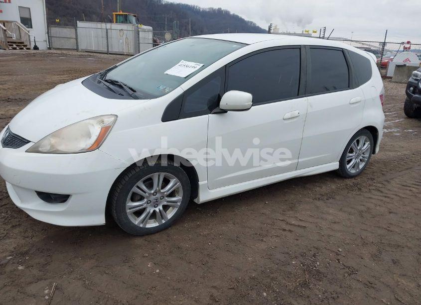 Photo 2 of 2009 Honda Fit SPORT (VIN JHMGE88459S026843)