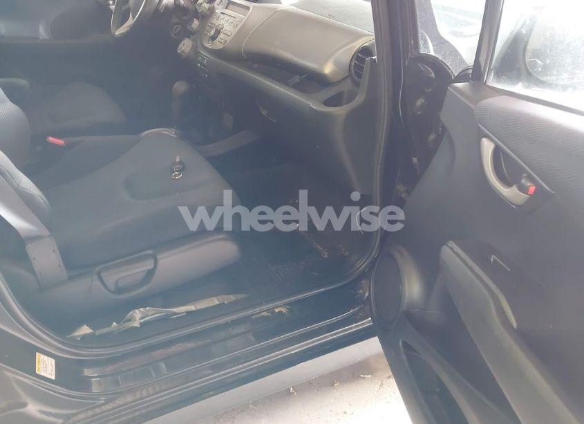 Photo 5 of 2009 Honda Fit SPORT (VIN JHMGE88489S003721)