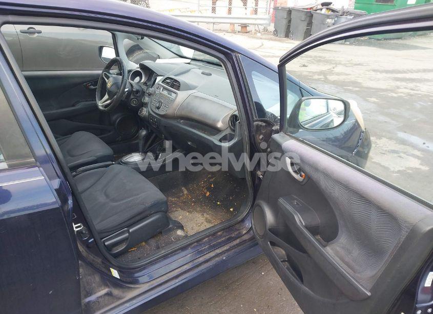 Photo 5 of 2009 Honda Fit SPORT (VIN JHMGE88489S004612)