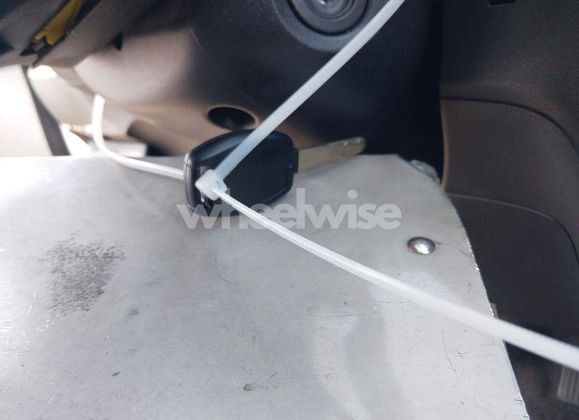 Photo 11 of 2009 Honda Fit SPORT (VIN JHMGE88499S008698)