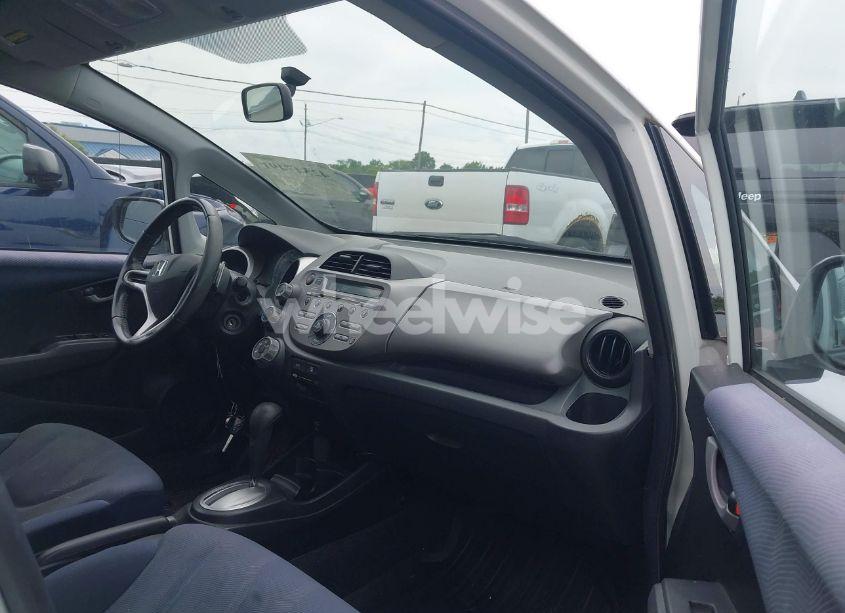 Photo 5 of 2009 Honda Fit SPORT (VIN JHMGE88499S016946)