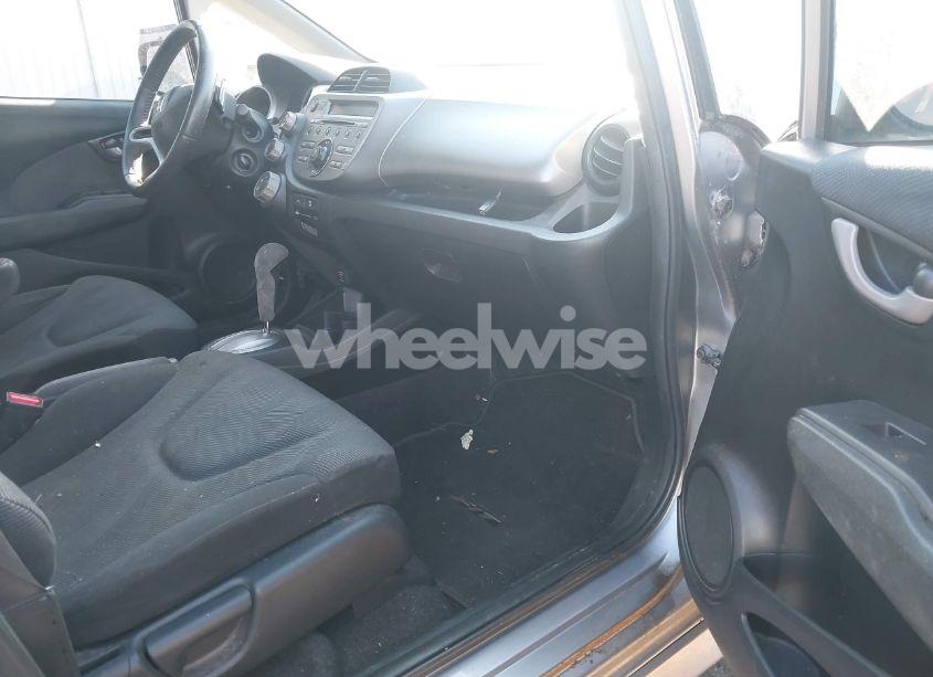 Photo 5 of 2009 Honda Fit SPORT (VIN JHMGE88499S073163)