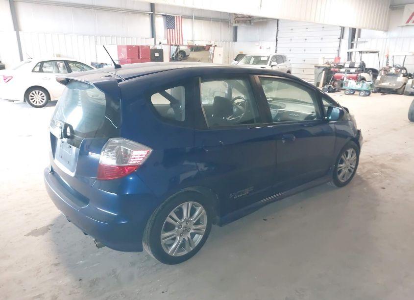 Photo 4 of 2009 Honda Fit SPORT (VIN JHMGE884X9C000393)