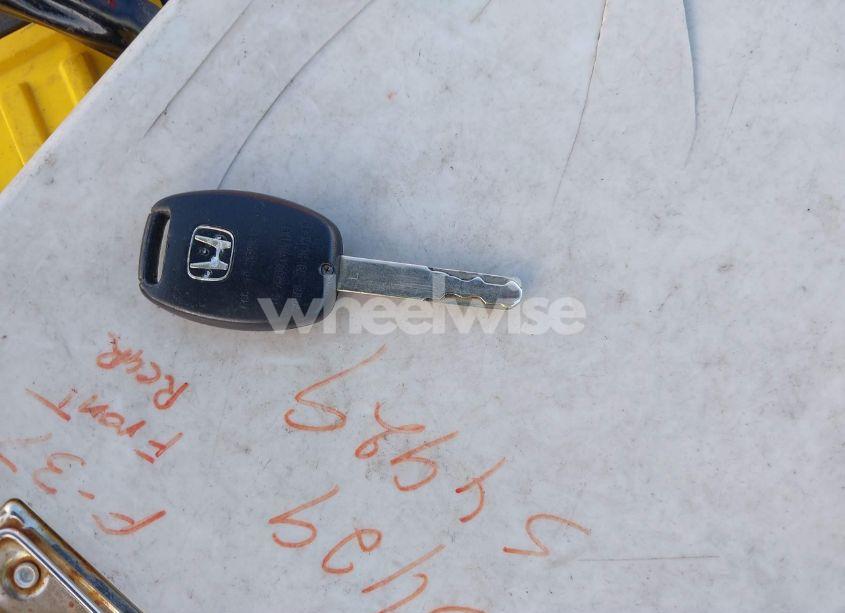 Photo 11 of 2009 Honda Fit SPORT (VIN JHMGE884X9C005903)