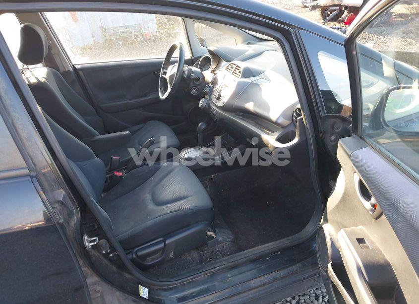 Photo 5 of 2009 Honda Fit SPORT (VIN JHMGE884X9C005903)