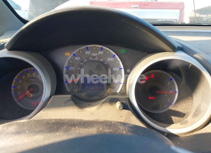 Photo 7 of 2009 Honda Fit SPORT (VIN JHMGE884X9C005903)