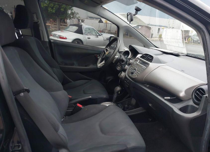 Photo 5 of 2009 Honda Fit SPORT (VIN JHMGE884X9S002540)