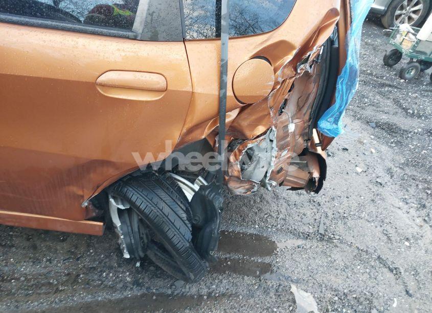 Photo 6 of 2009 Honda Fit SPORT (VIN JHMGE88619S009541)