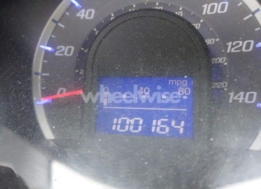 Photo 7 of 2010 Honda Fit (VIN JHMGE8G22AS024584)