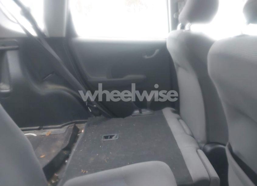 Photo 8 of 2010 Honda Fit (VIN JHMGE8G22AS024584)