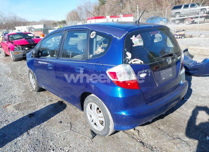 Photo 3 of 2010 Honda Fit (VIN JHMGE8G23AS000696)