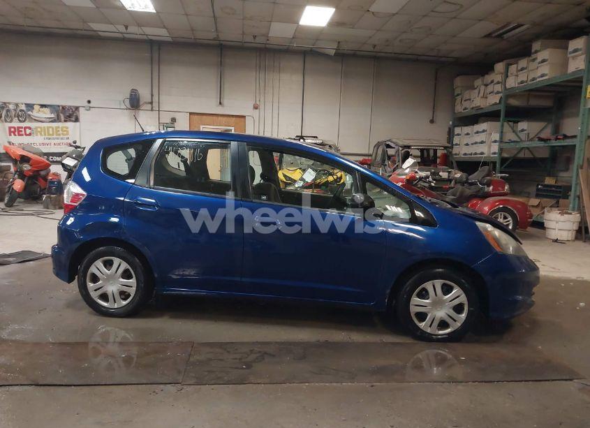 Photo 13 of 2010 Honda Fit (VIN JHMGE8G24AC021597)