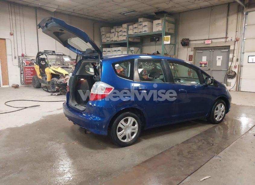 Photo 4 of 2010 Honda Fit (VIN JHMGE8G24AC021597)