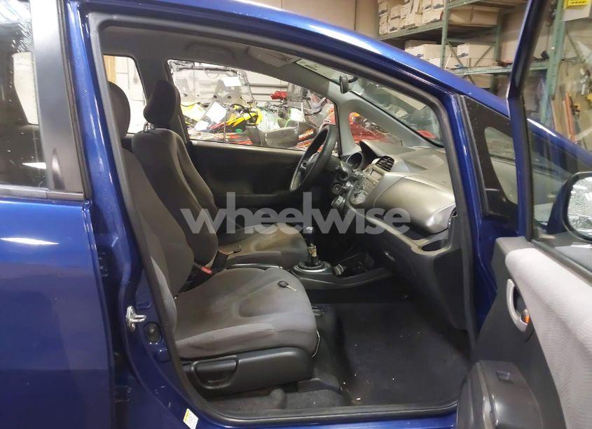 Photo 5 of 2010 Honda Fit (VIN JHMGE8G24AC021597)