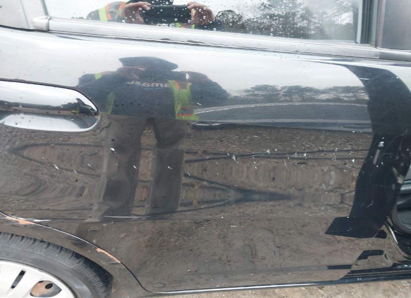 Photo 18 of 2010 Honda Fit (VIN JHMGE8G24AS000528)