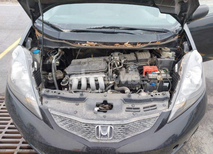 Photo 10 of 2010 Honda Fit (VIN JHMGE8G29AS013999)