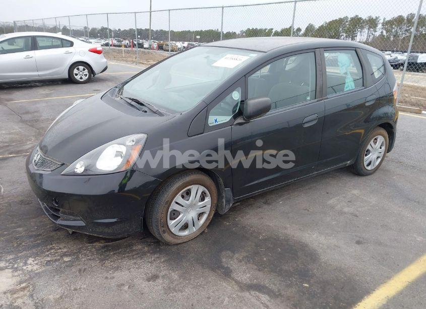 Photo 2 of 2010 Honda Fit (VIN JHMGE8G29AS013999)