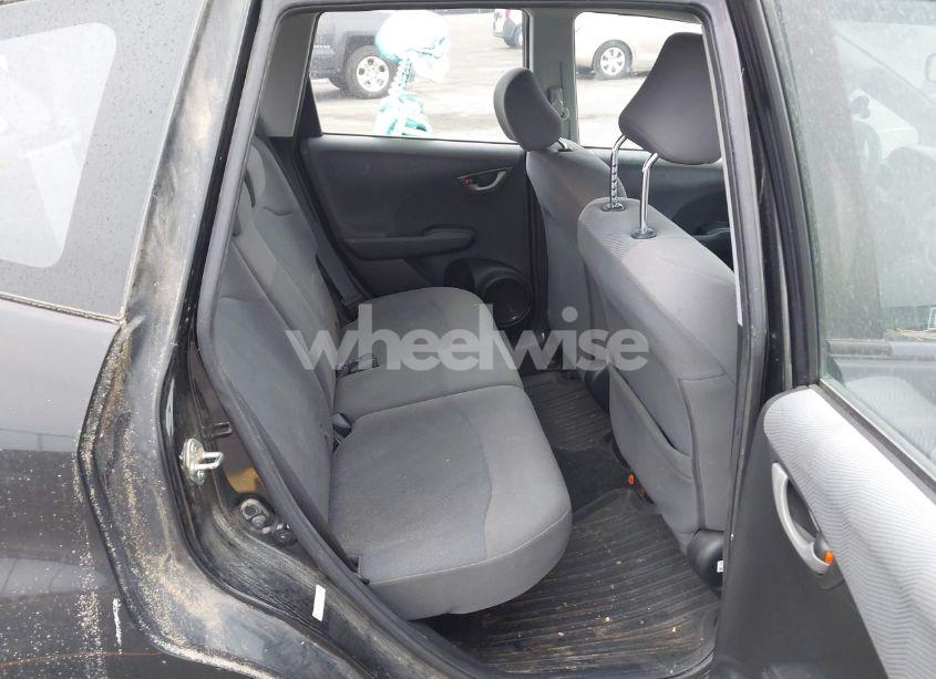 Photo 8 of 2010 Honda Fit (VIN JHMGE8G29AS013999)