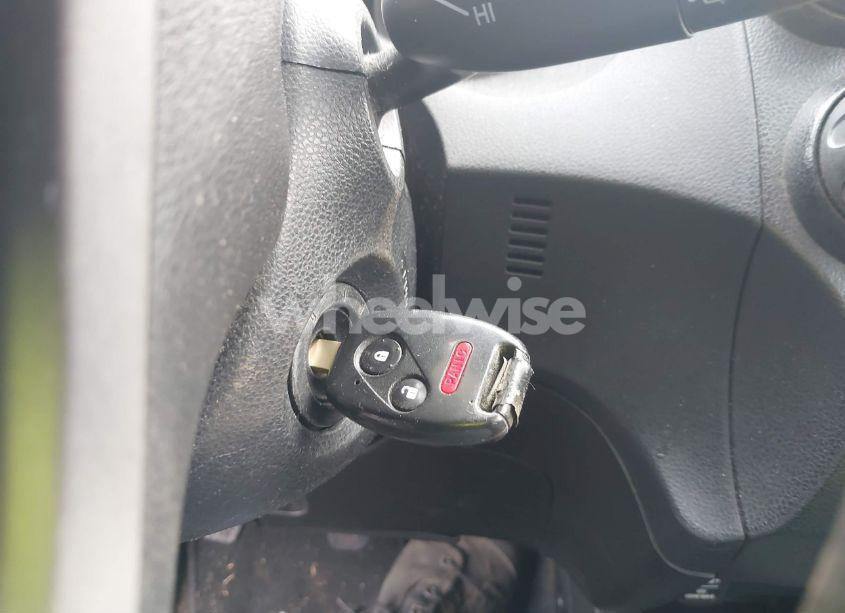 Photo 11 of 2010 Honda Fit (VIN JHMGE8G2XAS013462)