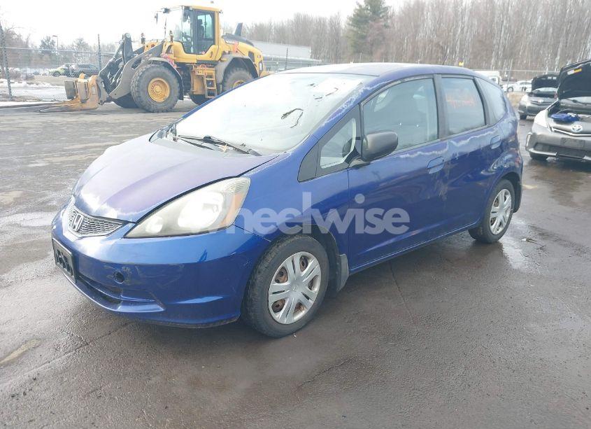 Photo 2 of 2010 Honda Fit (VIN JHMGE8G2XAS013462)
