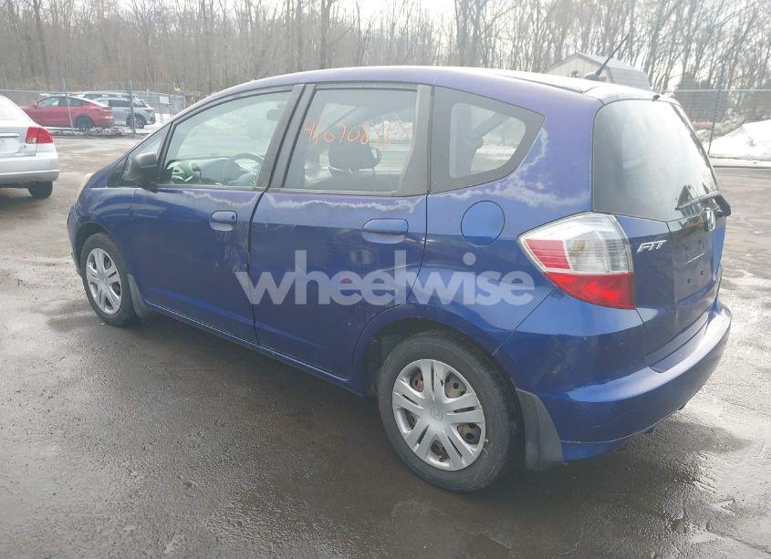 Photo 3 of 2010 Honda Fit (VIN JHMGE8G2XAS013462)