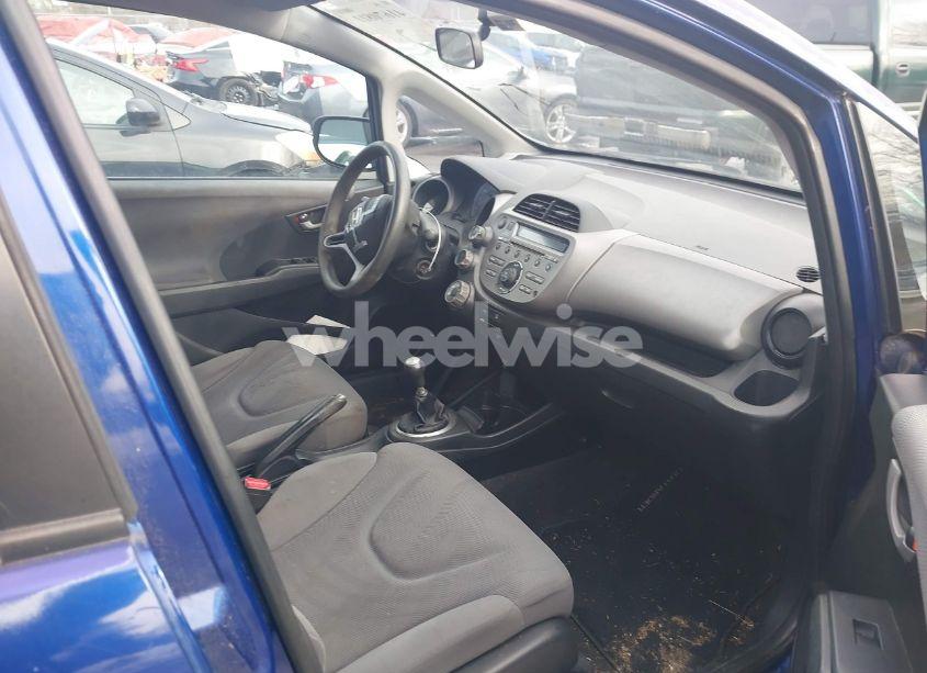 Photo 5 of 2010 Honda Fit (VIN JHMGE8G2XAS013462)