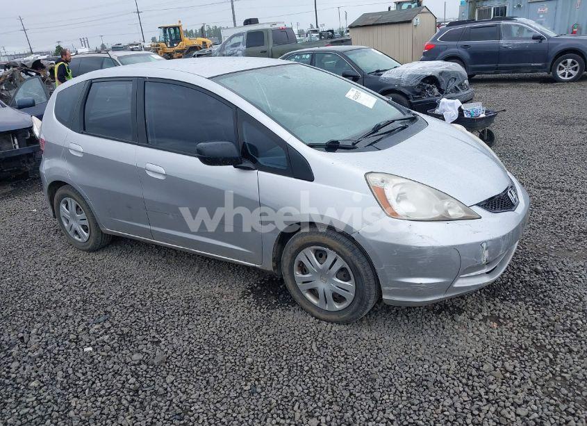 2011 Honda Fit (VIN JHMGE8G30BC016794) main photo