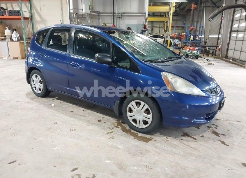 2011 Honda Fit (VIN JHMGE8G31BC016464) main photo