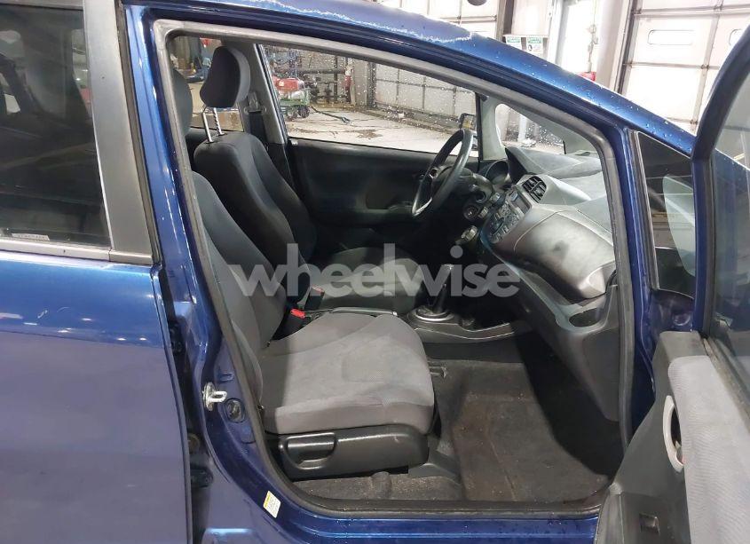 Photo 5 of 2011 Honda Fit (VIN JHMGE8G31BC016464)