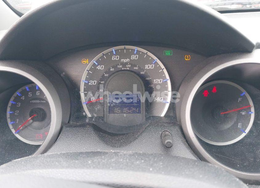 Photo 7 of 2011 Honda Fit (VIN JHMGE8G31BC021857)