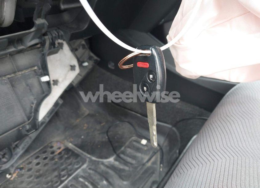 Photo 11 of 2013 Honda Fit (VIN JHMGE8G31DC029363)