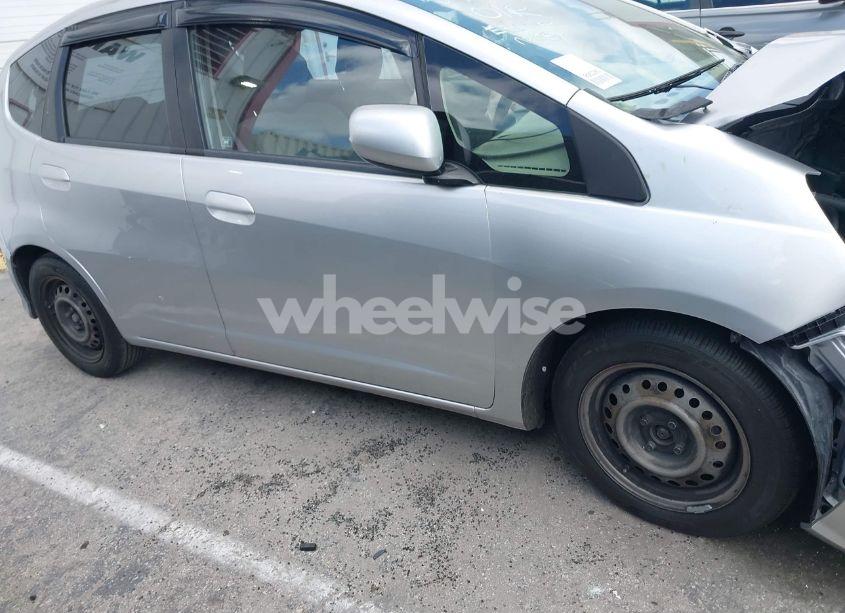 Photo 13 of 2013 Honda Fit (VIN JHMGE8G31DC029363)