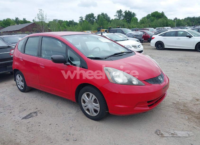 2011 Honda Fit (VIN JHMGE8G33BS011112) main photo
