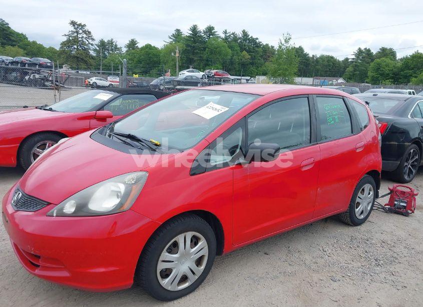 Photo 2 of 2011 Honda Fit (VIN JHMGE8G33BS011112)