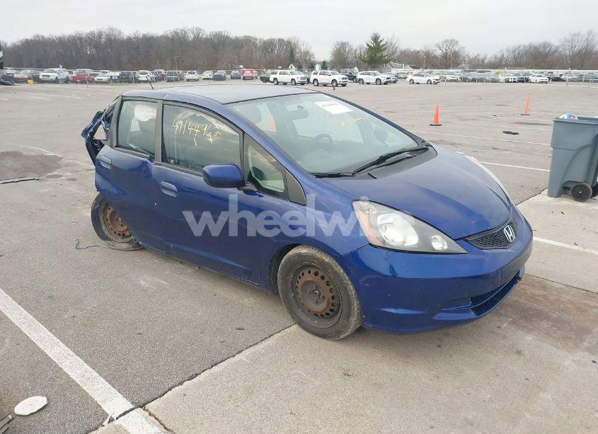 2012 Honda Fit BASE (M5) (VIN JHMGE8G33CC036975) main photo