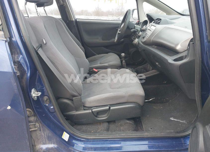 Photo 5 of 2012 Honda Fit BASE (M5) (VIN JHMGE8G33CC036975)