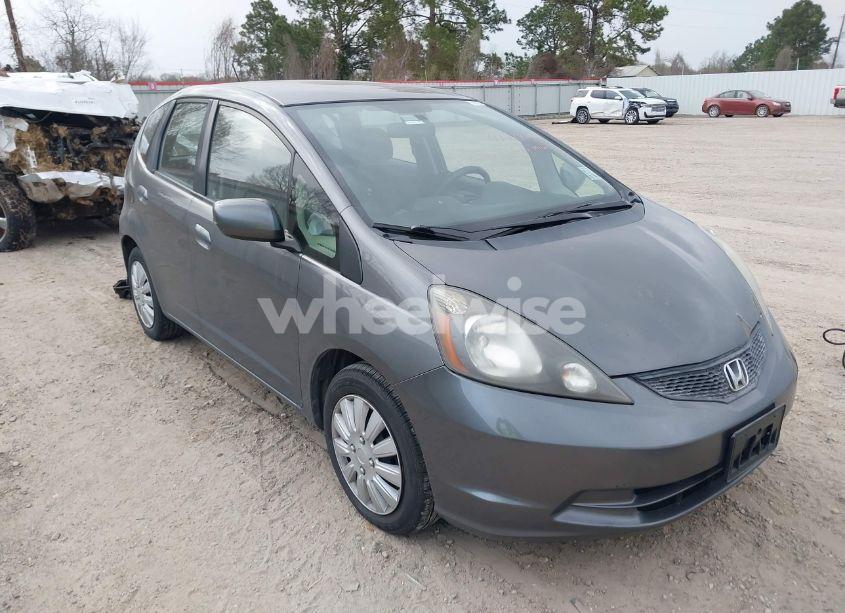 2013 Honda Fit (VIN JHMGE8G35DC025459) main photo
