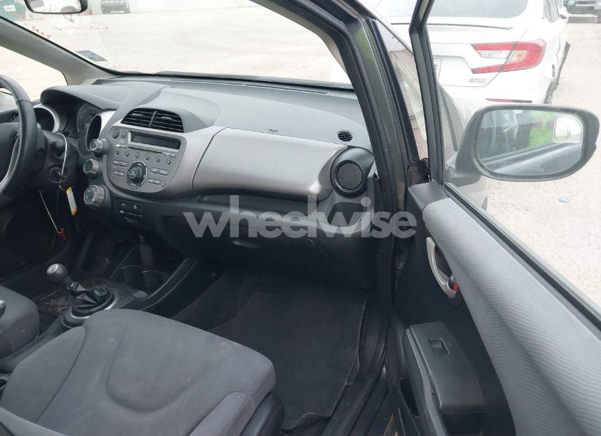 Photo 5 of 2013 Honda Fit (VIN JHMGE8G35DC025459)